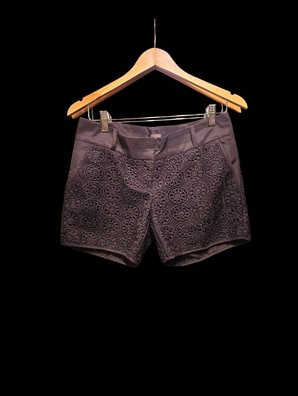 *The Limited*Black Embroidered Classy Shorts